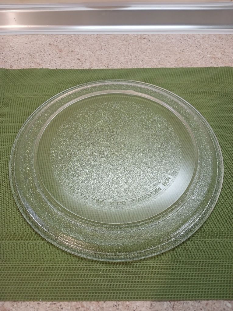 Тарелка-блюдо для микроволновки.