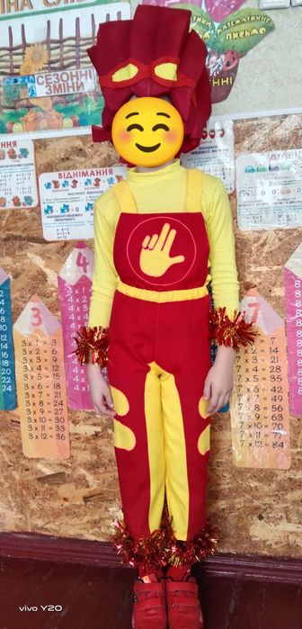 Продам костюм Фіксика