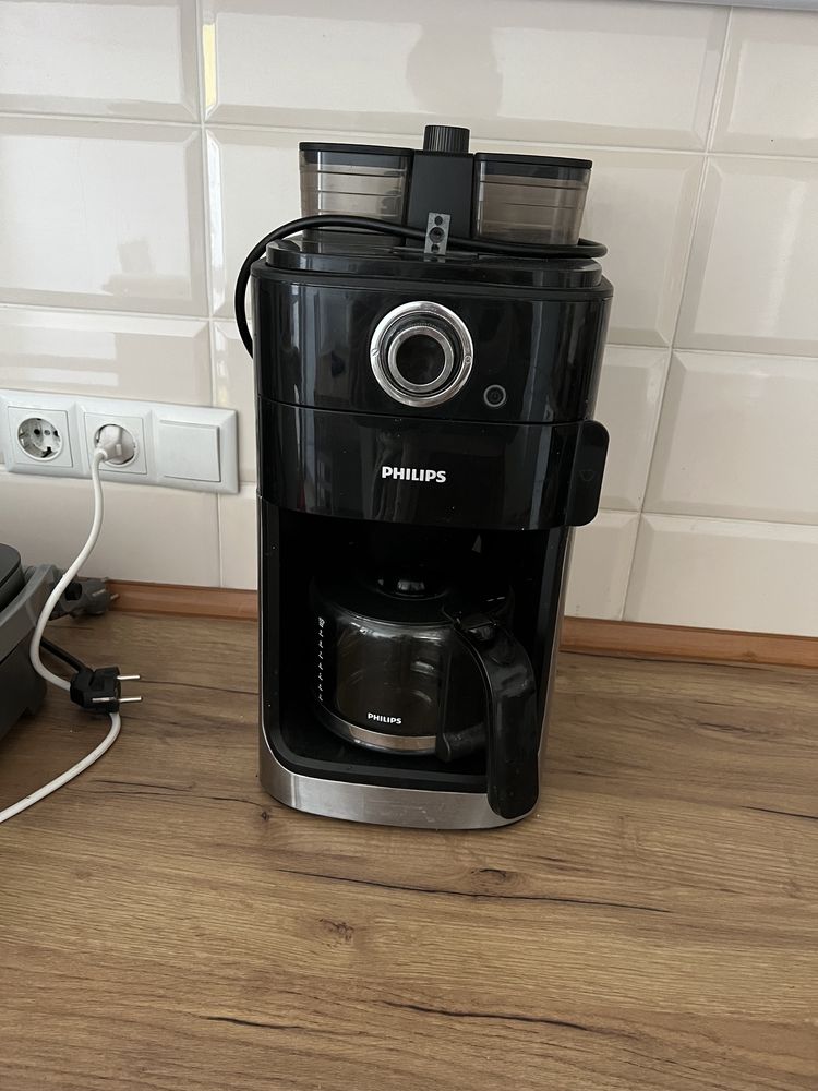 Кавова машинка PHILIPS