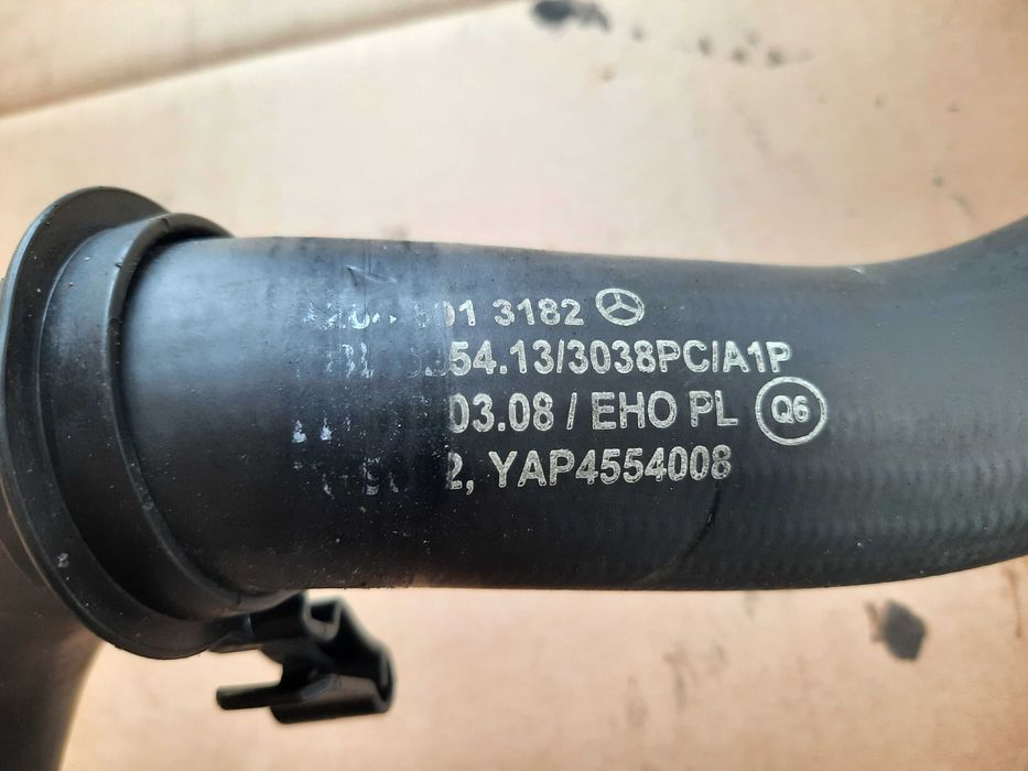 przewód wąż wody A204.601.3182 Mercedes W207 W204 W212 3.0 V6