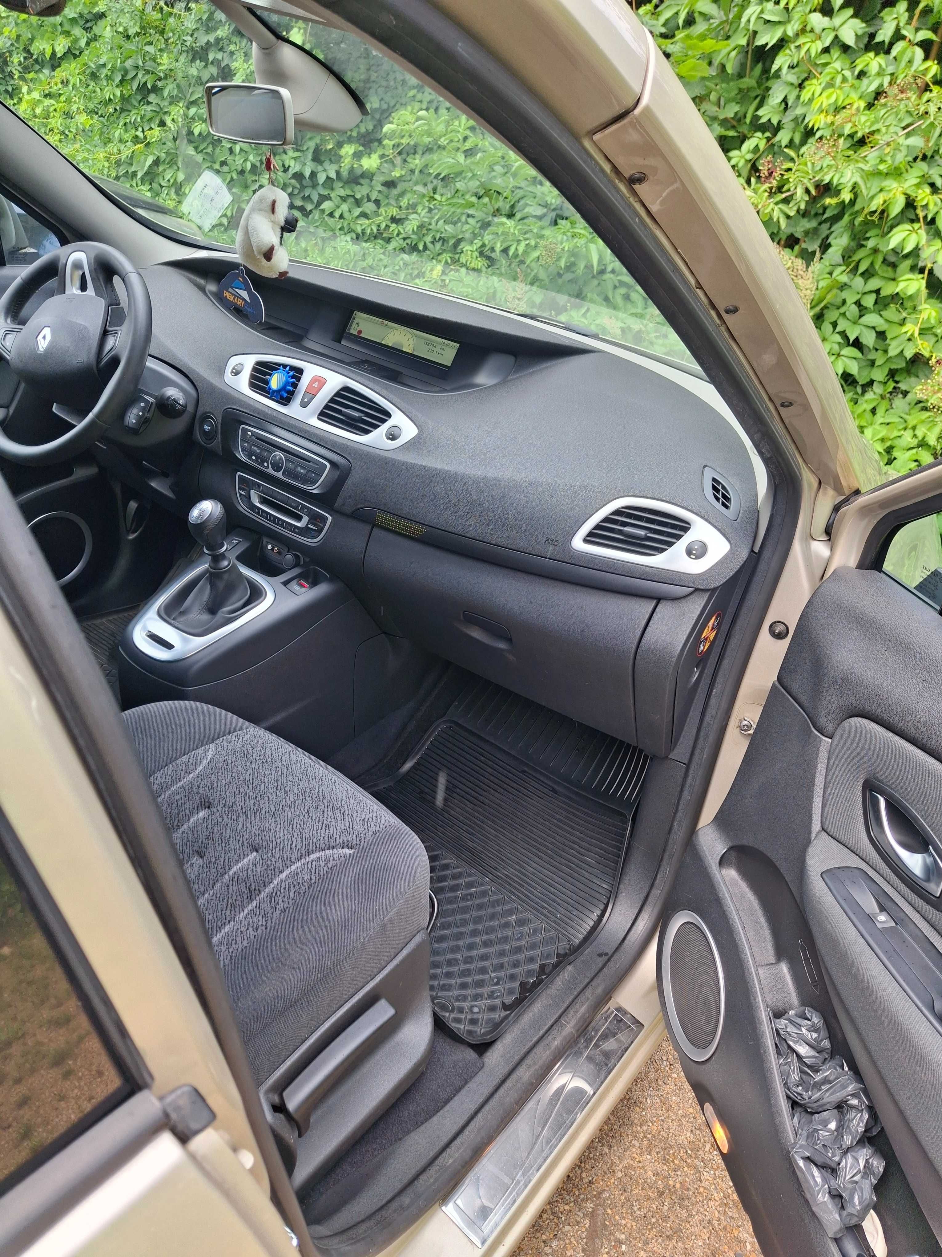 Renault SCENIC 1.4