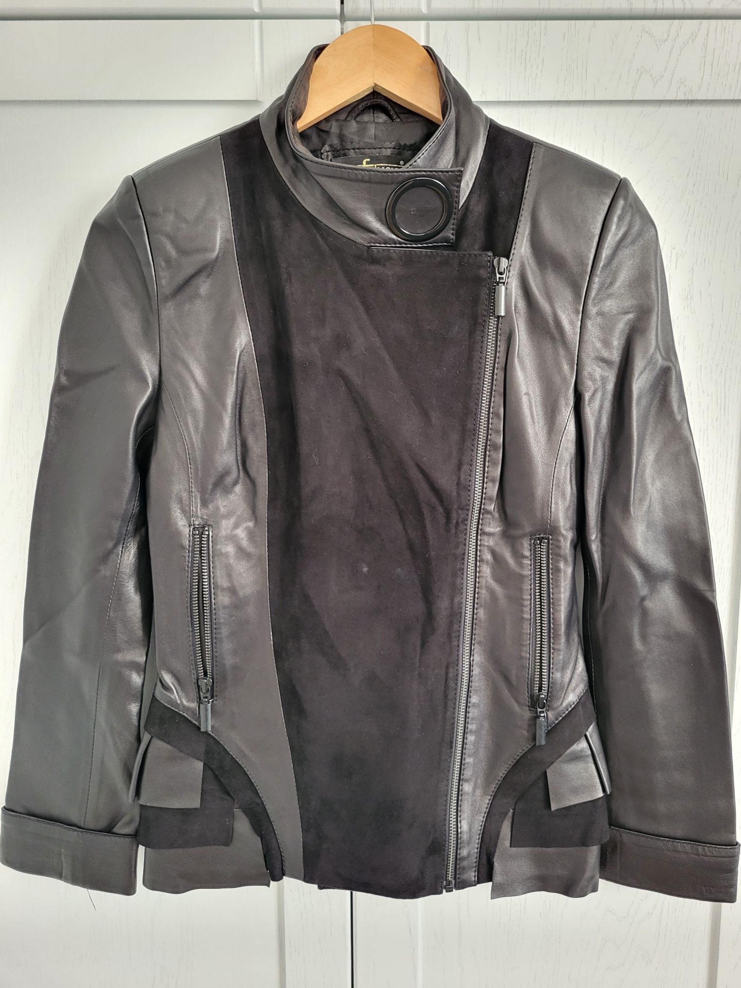Куртка из натуральной  кожи размер XS
