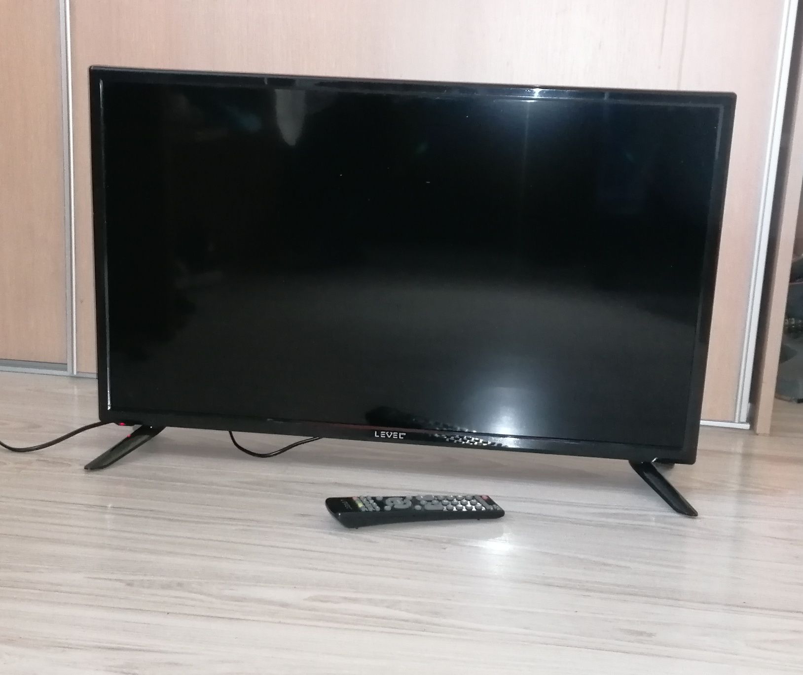 Telewizor LED 32" Level One 5632 vga, HDMI