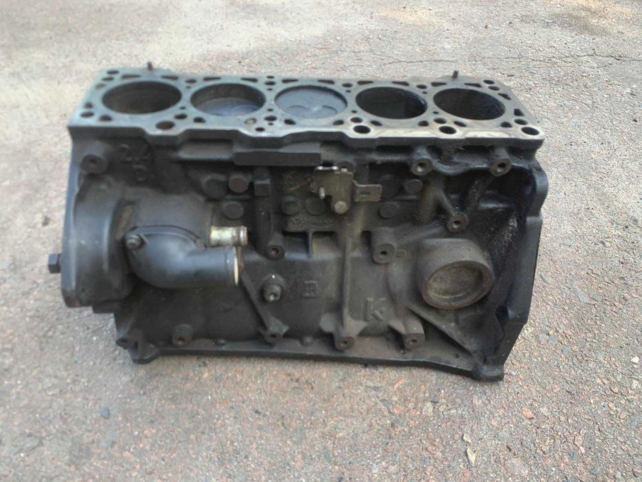 Блок двигателя AAB  Volkswagen T4 2.4D 1990-2003