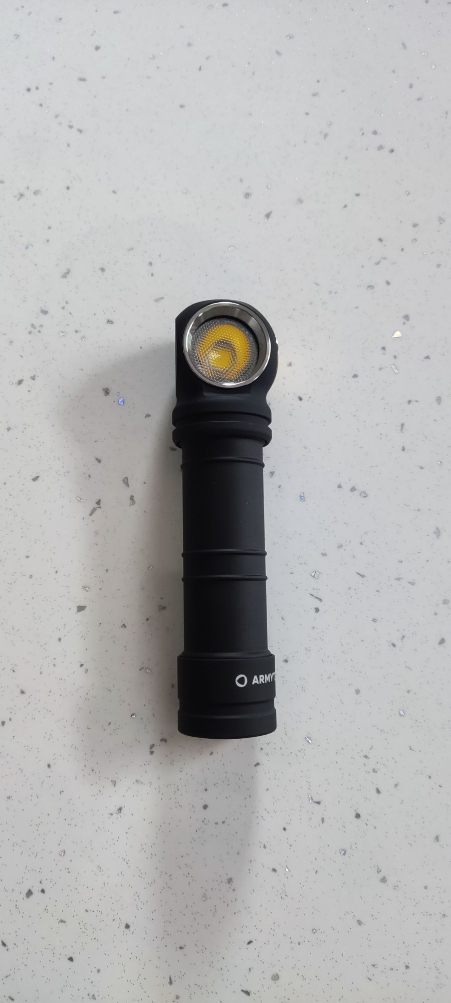 Latarka Armytek Wizard C2 Pro Max - ok. 4000 lumenów