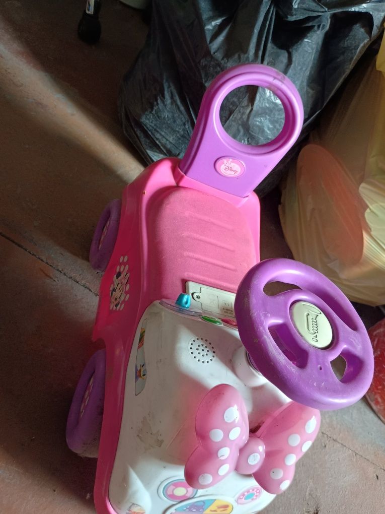 Jeździk dla dziewczynki Minnie