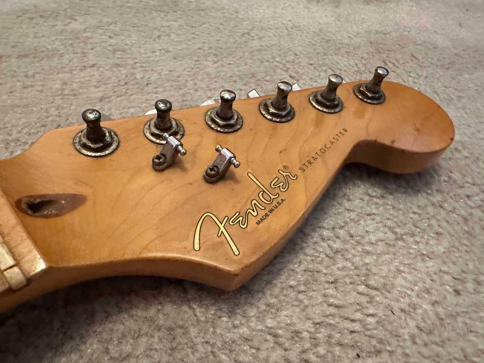 Fender Stratocaster Standard USA 1997 - gitara z historią