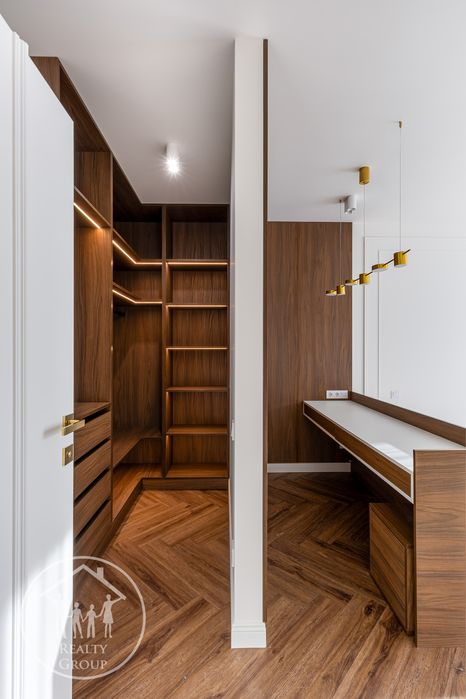 Преміум клас, Вул. Сахарова, 3к квартира з дизайнерським ремонтом,