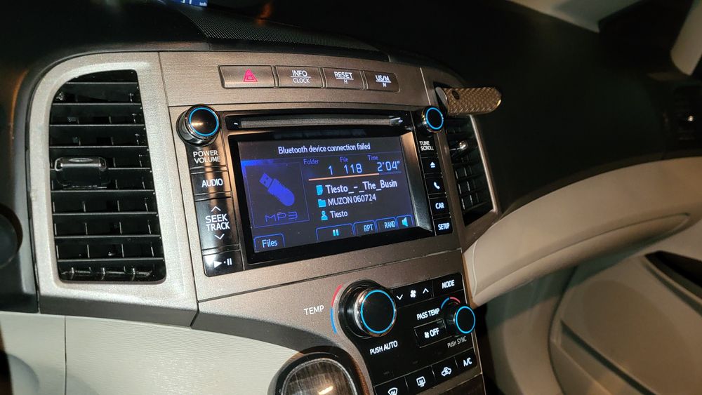 Магнитола Toyota VENZA 2014
