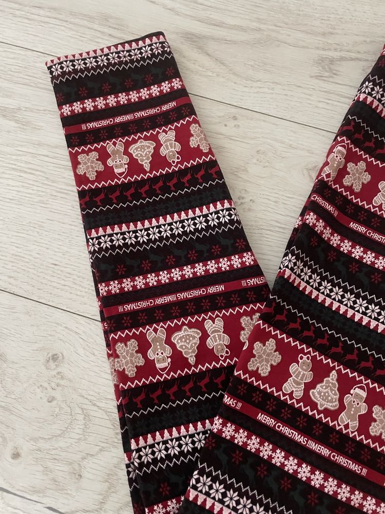 Grubsze czerwone legginsy na gumce świąteczne wzory 158 cm xs