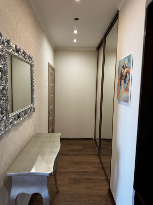 Продам 2 кімнатну 69м без % ЖК Silver Breeze Дніпровська набережна  1а