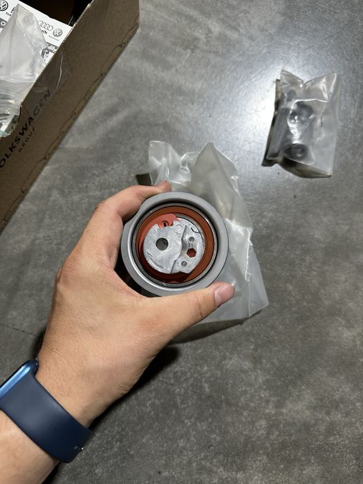 Ремкомплект ГРМ VW 1.6 2.0 TDI Crafter Caddy passat Skoda Audi seat