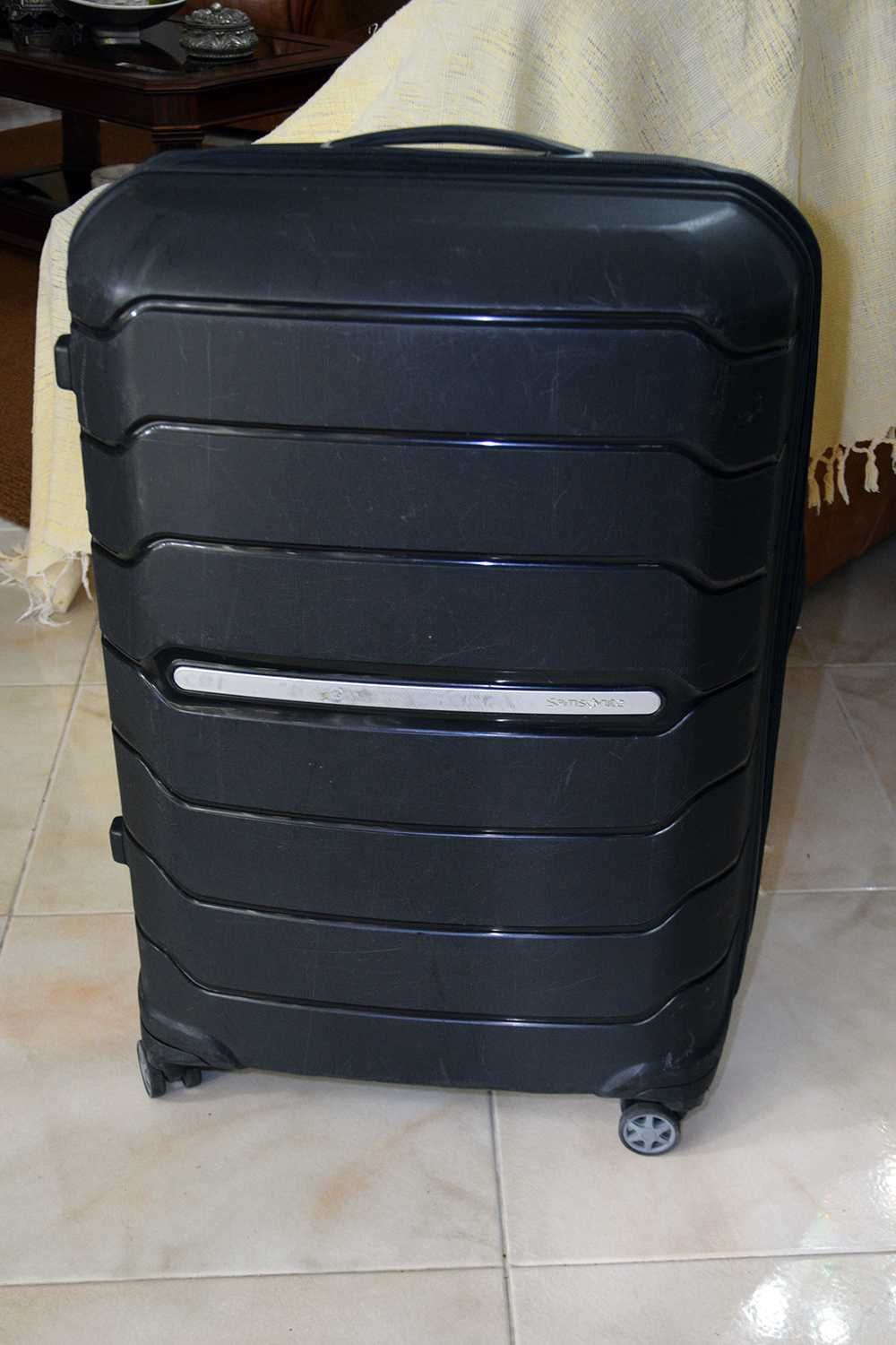 Trolley Samsonite Plastico Preto