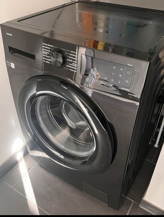 Пральна машинка з Європи в ідеальному стані !