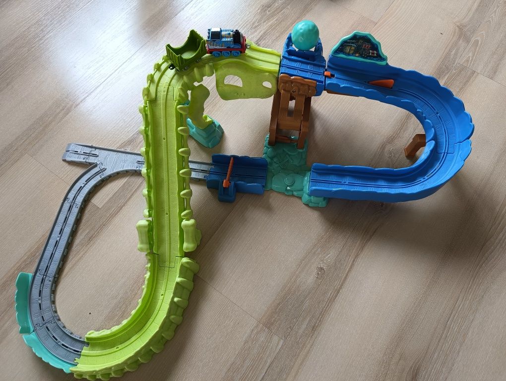 Tor kolejowy Fisher-Price FJP86 Tomek i Przyjaciele