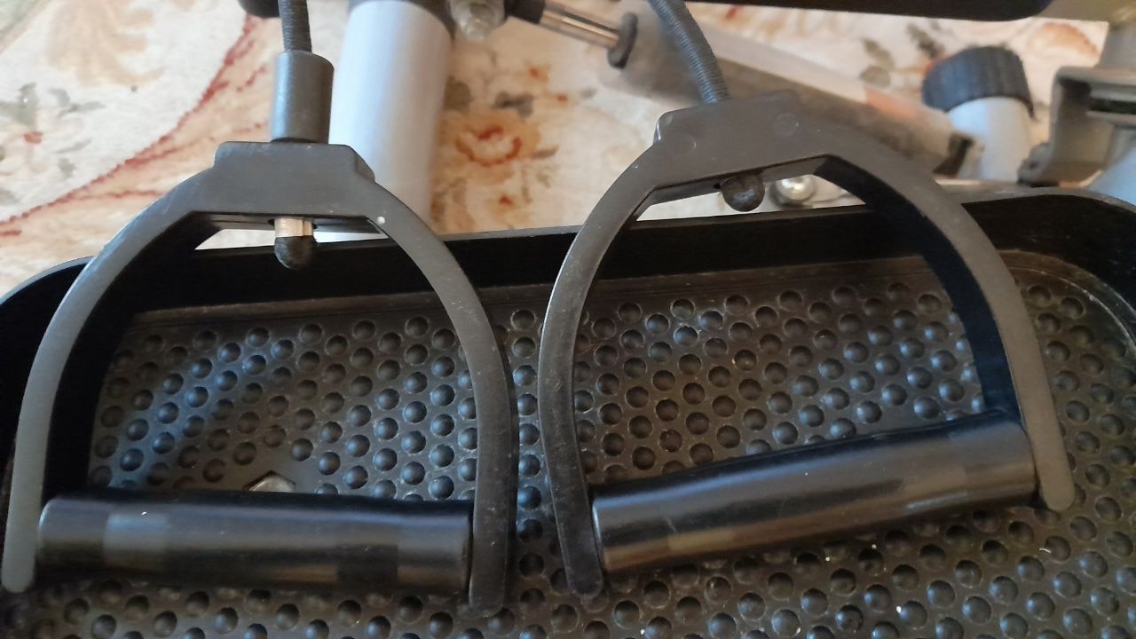 Stepper z linkami do ćwiczenia marki B-Square