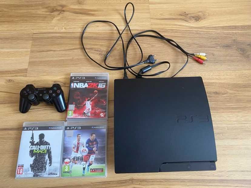 Konsola PlayStation 3 + pad + gry