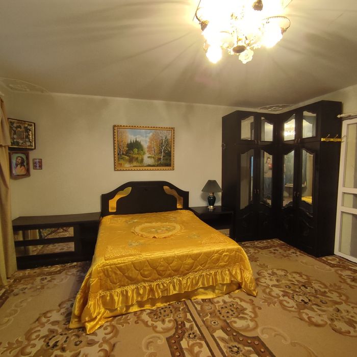 Продам спальний гарнітур