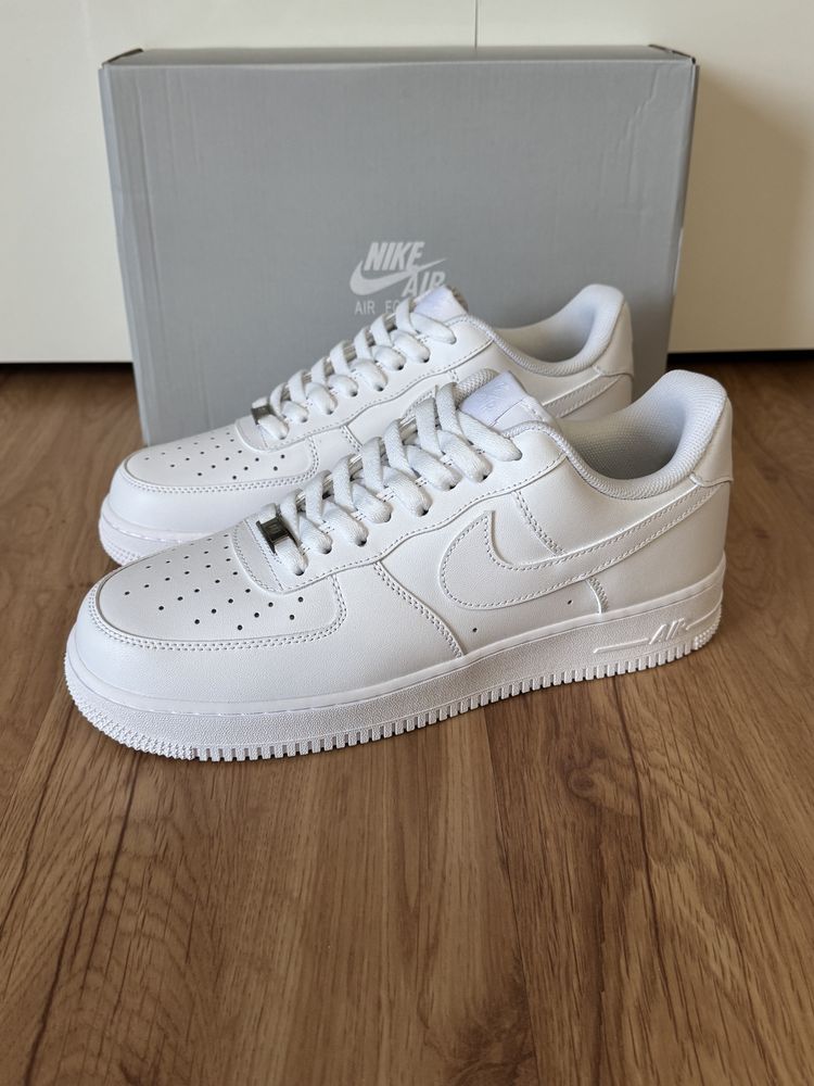 Buty Nike Air Force 1 07 44.5