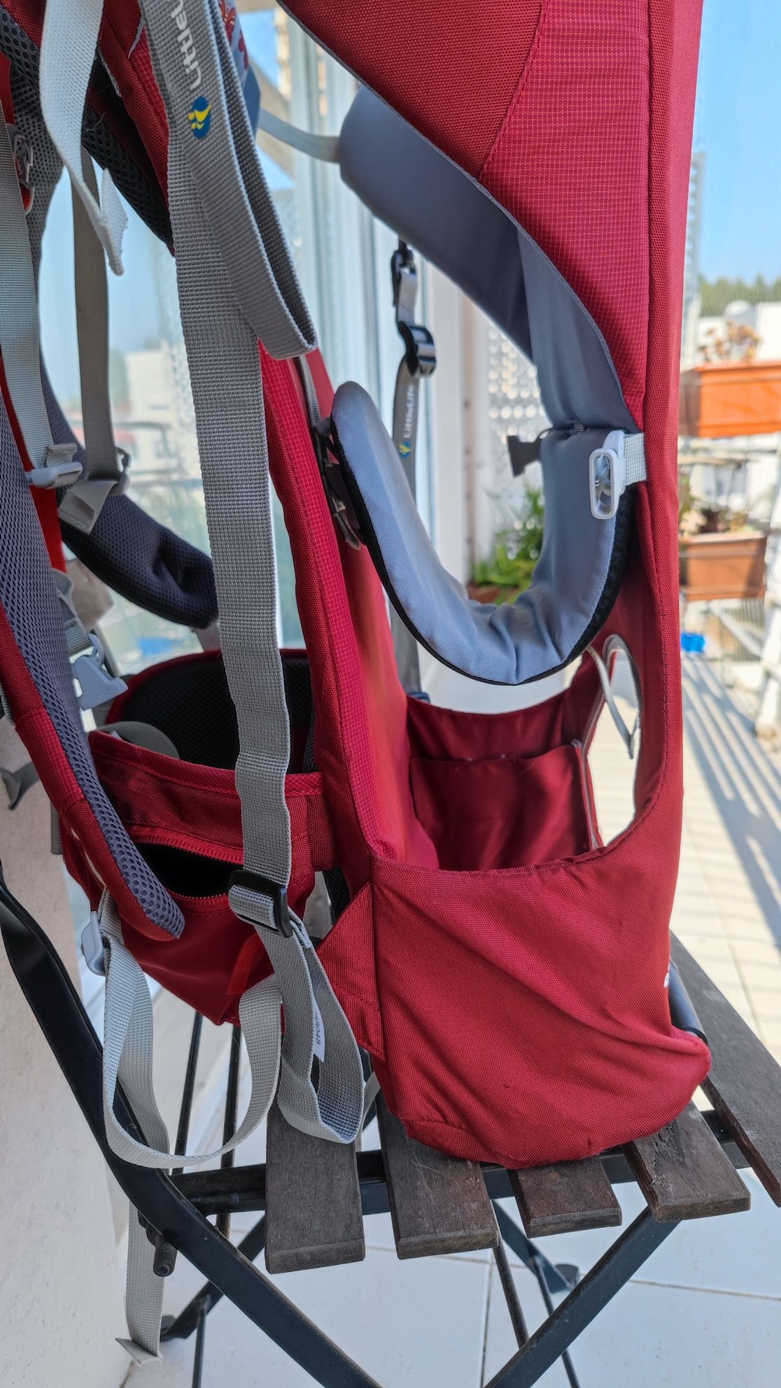 Porta bebé LittleLife Ranger S2 com capa de chuva e sol