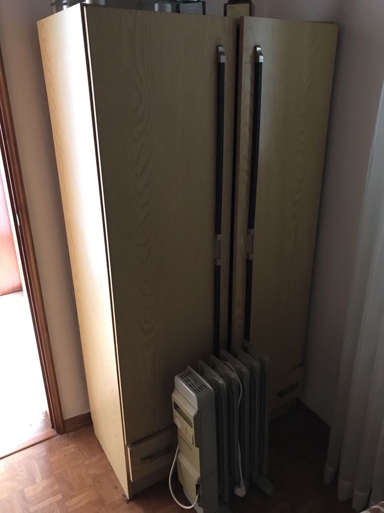 Conjunto de móveis de quarto (solteiro)