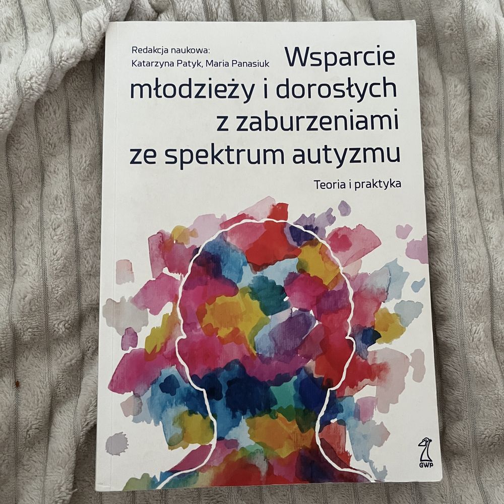 Wsparcie młodzieży i dorosłych z zaburzeniami ze spektrum autyzmu.