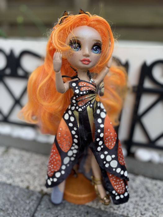 Lalka Poppy Rowan Rainbow High Fantastic Fashionion