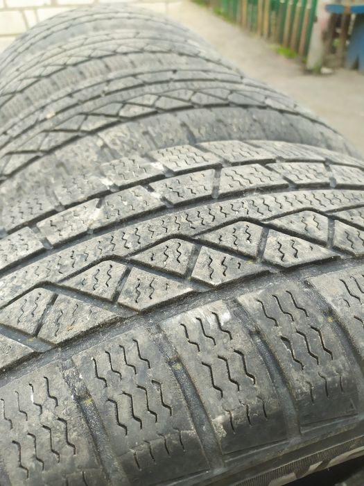 Продам резину 225/60r17