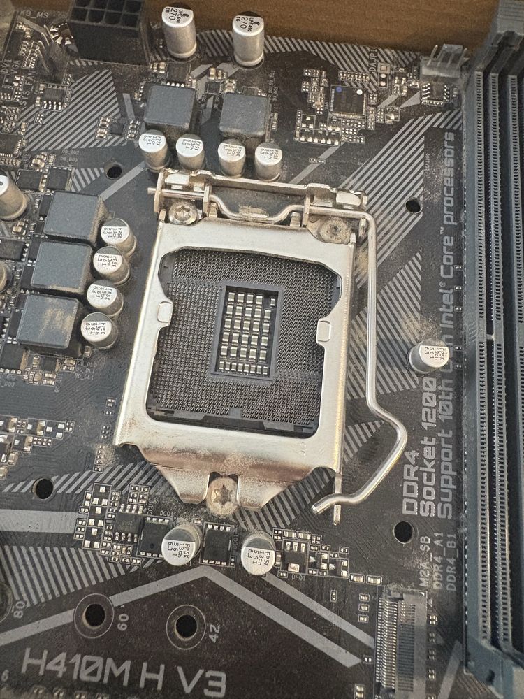 Zestaw procesor i3 10100 + H410M H V3