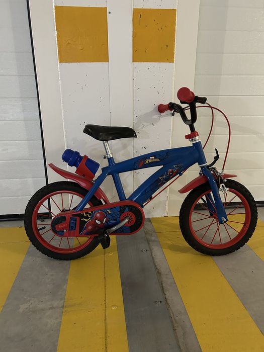 Bicicleta com pouco uso