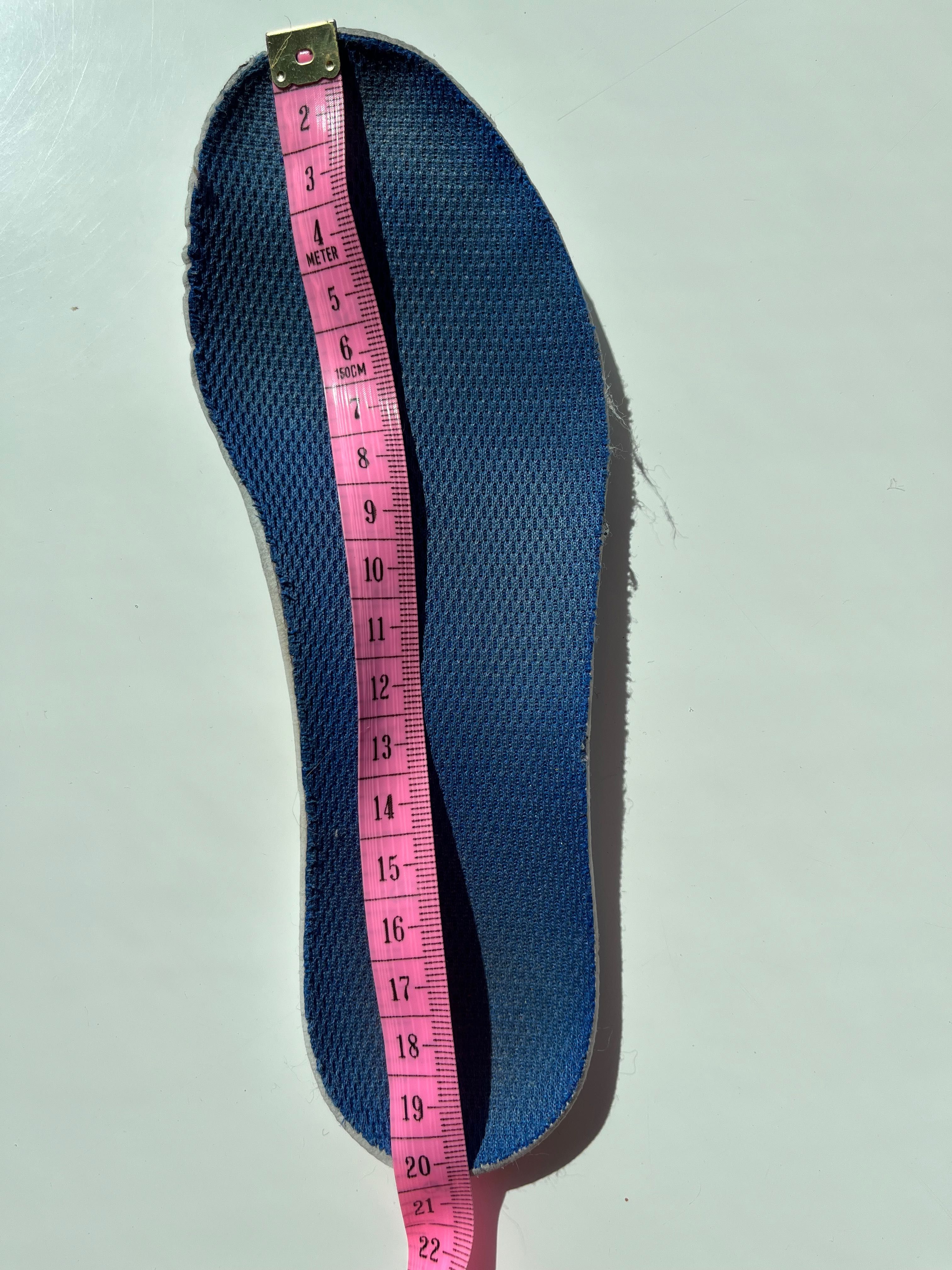 Сороконіжки adidas ,31 розмір