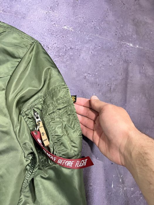 Бомбер alpha industries