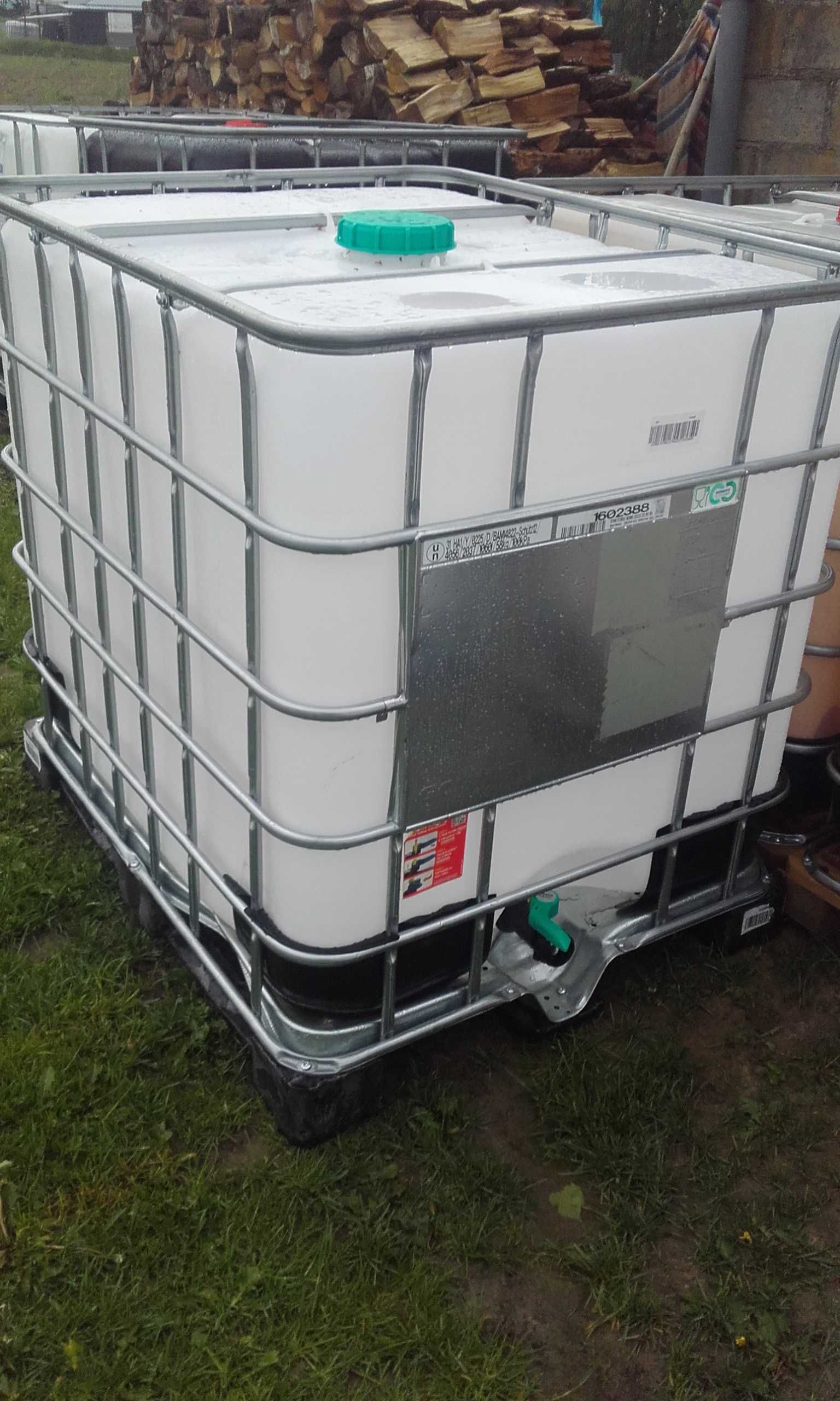 Kontener paletopojemnik mauzer 1000l spozywczy z atestem na wode pitna