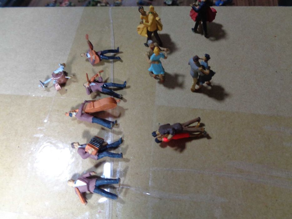 1:87 Preiser lote de Musicos e dançarinos