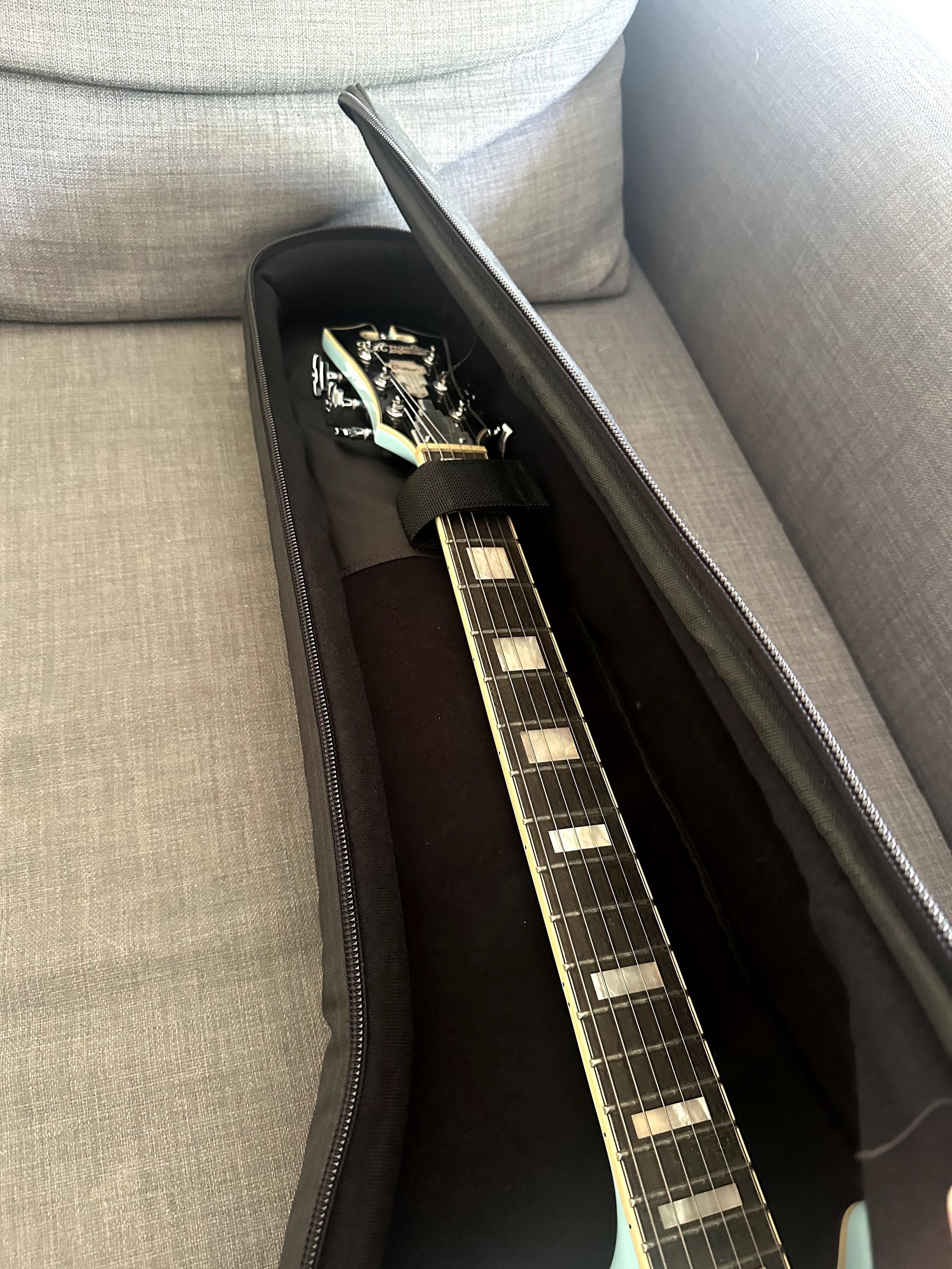 Guitarra D'Angelico Premier Mini DC