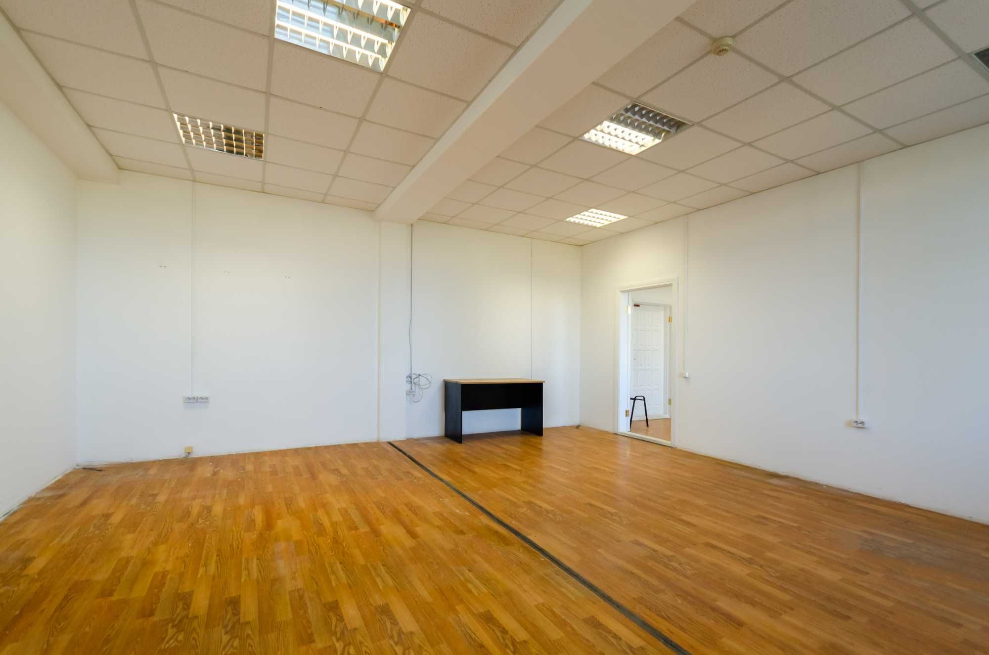 Пропонуємо орендувати офіс 66 кв.м у офісному центрі м. Героїв Дніпра