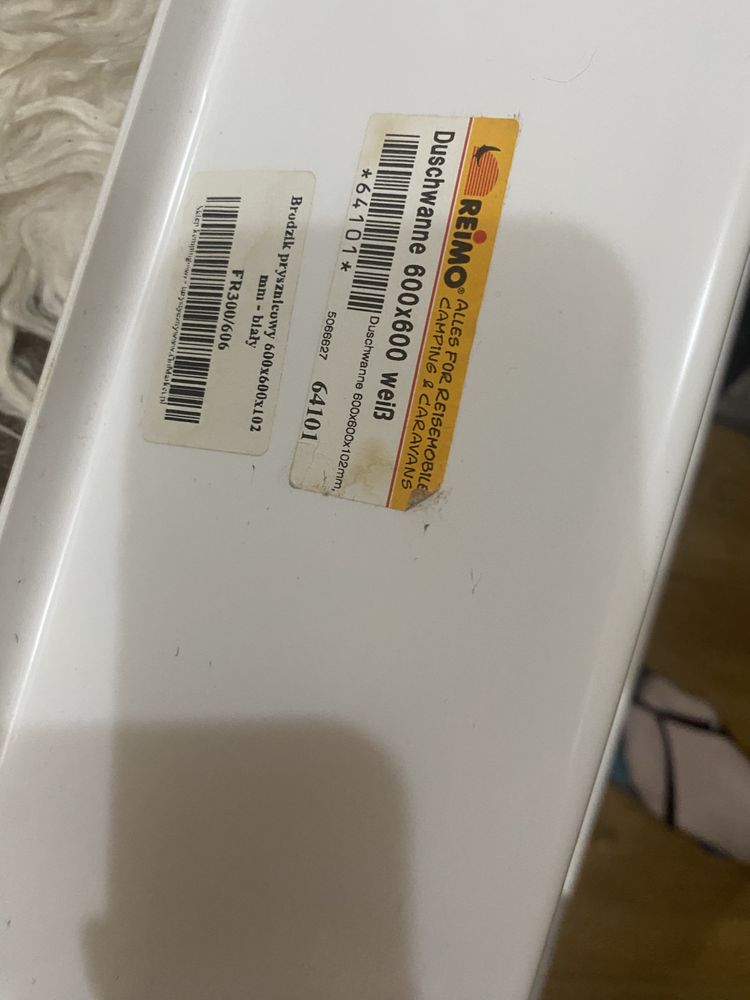 Brodzik prysznicowy 600x600x102 mm biały