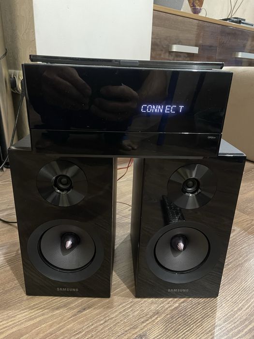 Музичний центр Samsung