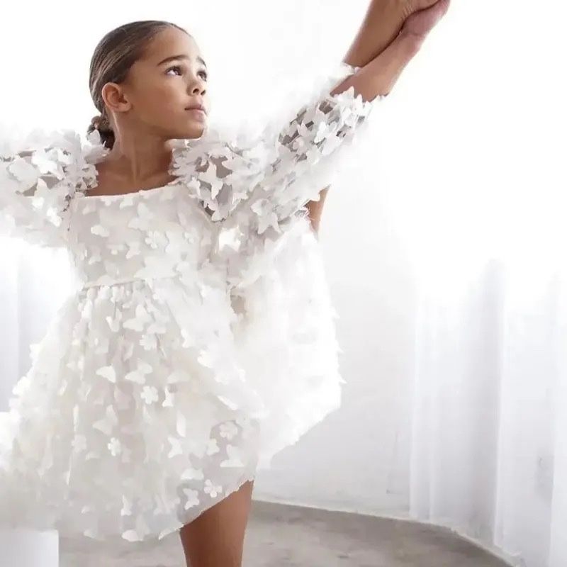 Святкове дитяче плаття сукня на 3,4 рочки біле