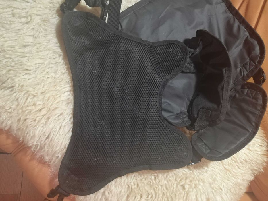 Torba, saszetka, kamizelka na klatkę piersiową.