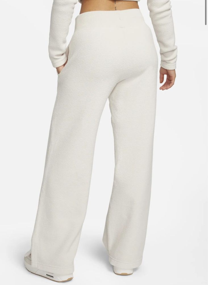 Штани жіночі Nike W NSW PHNX PLSH HR PANT WIDE бежеві FN3622-104