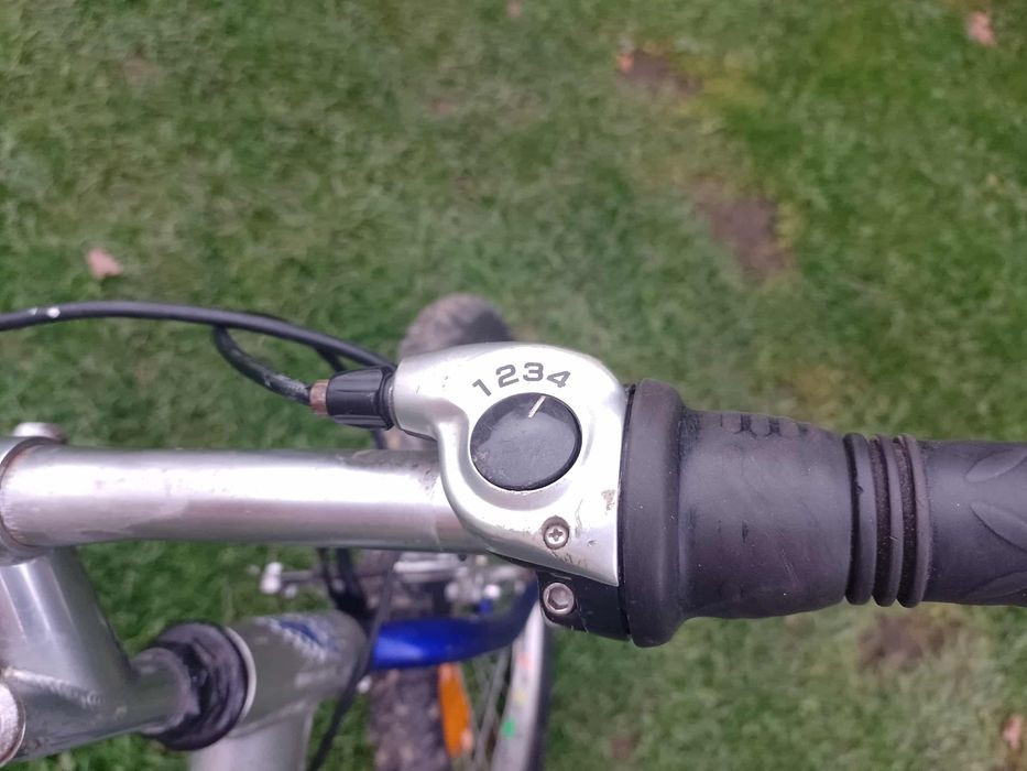 Koło 20 z piastą Nexus 4 , manetka