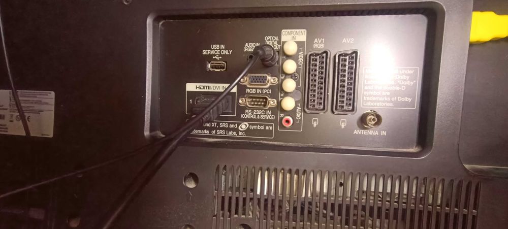 TV LG modelo 32LF2510 LCD 32”