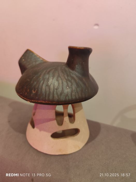 Ceramiczny kominek aromaterapeutyczny w kształcie grzybka