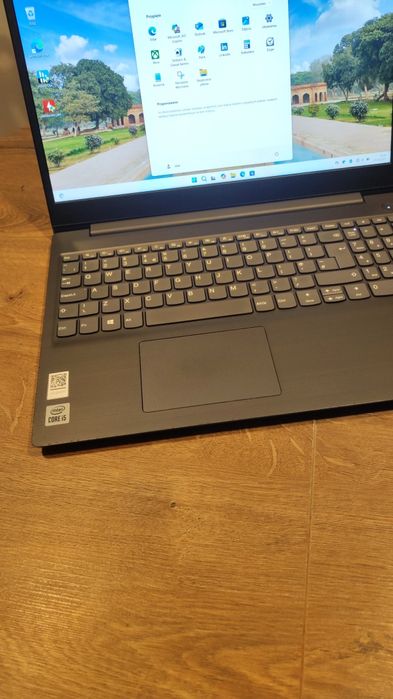 #2765 Lenovo V15 i5-10210U 12GB 256SSD W11 GW12 FV23 EKO BIUROWIEC