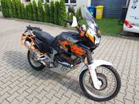 Honda Africa Twin XRV 750 RD07A, dużo dodatków