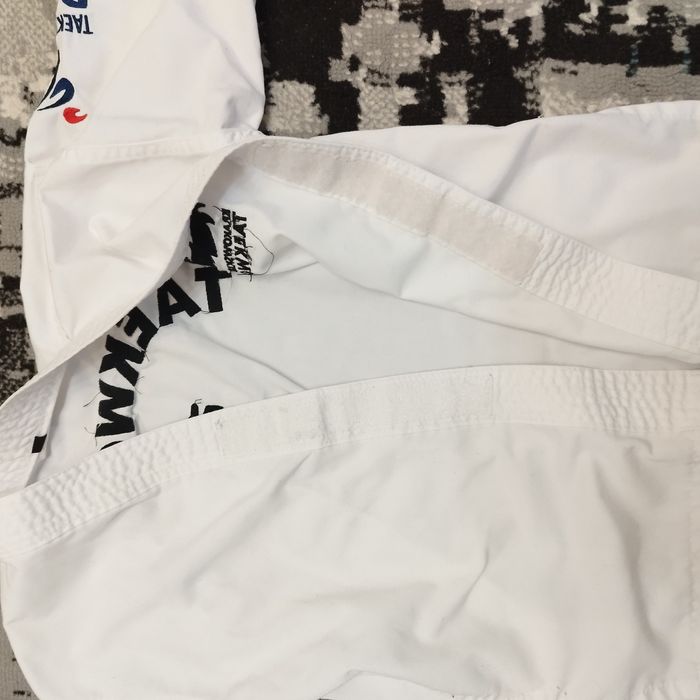 KCT Dobok taekwondo (strój sztuki walki) 5-6 lat