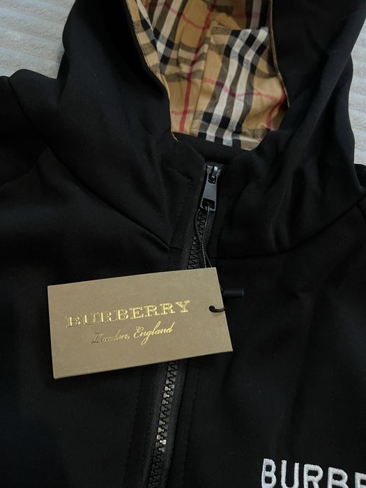 Зіп худі Burberry (поки є тільки чорна Л)