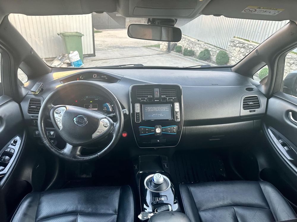 Nissan leaf 2013