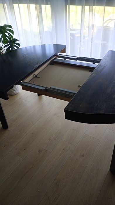 Stół rozkładany Bjursta IKEA